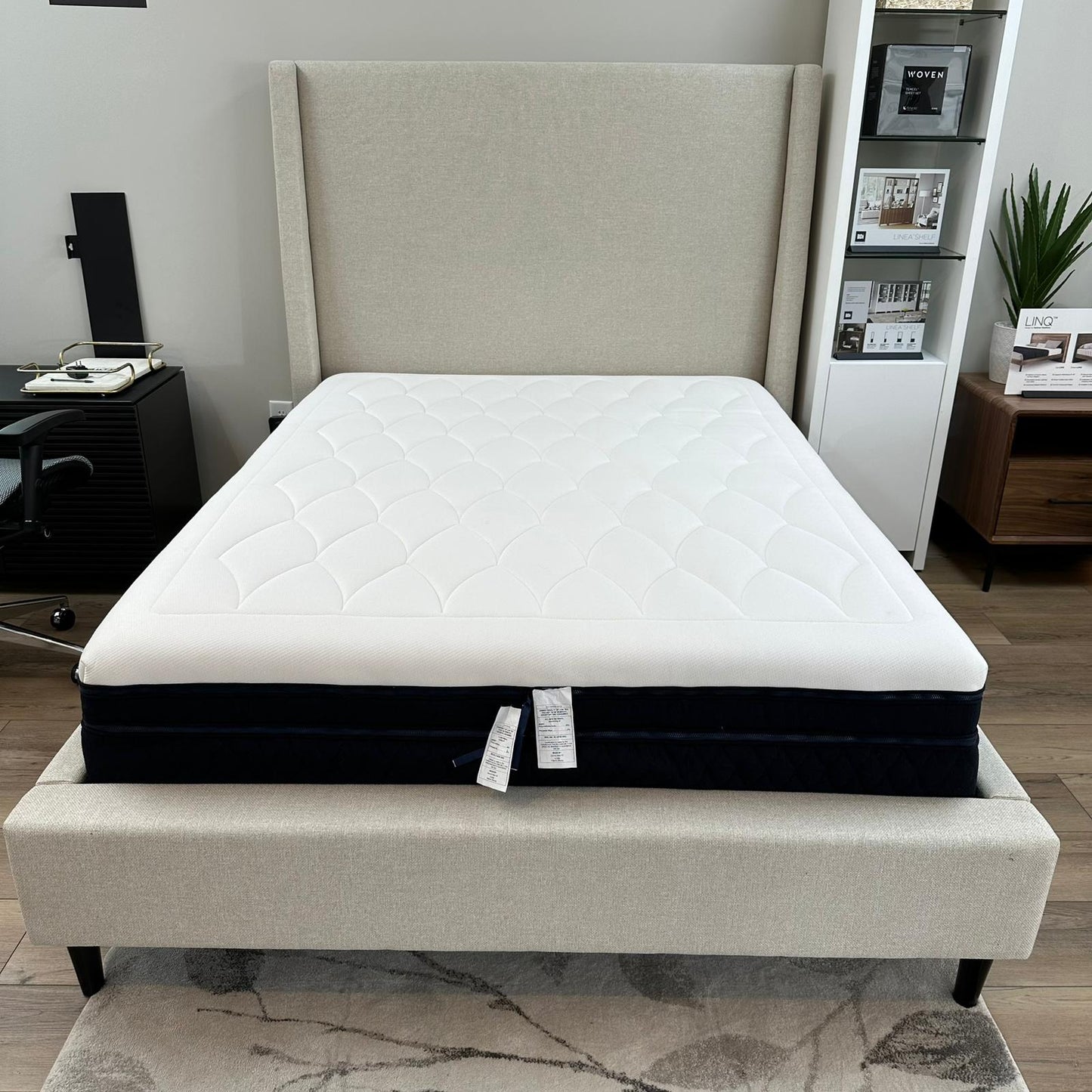 Stressless Sky Plush (Queen Mattress)