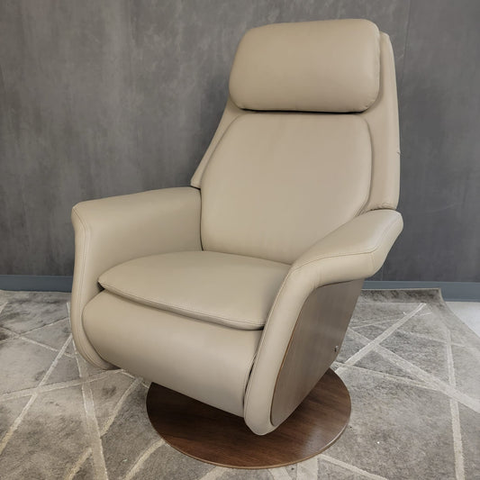 Stressless Sam {Power Recliner}