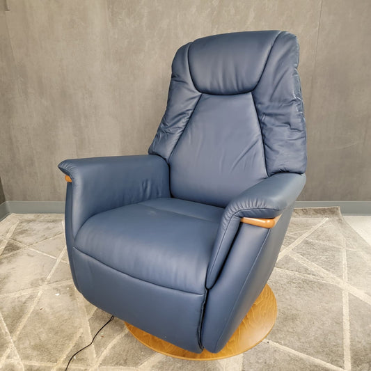 Stressless Max (Small) {Power Recliner}