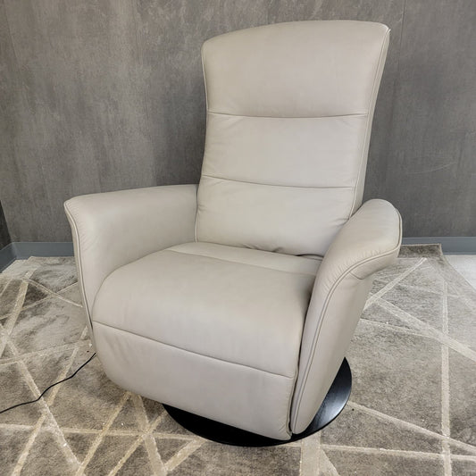 Stressless Mike (Medium) {Power Recliner}