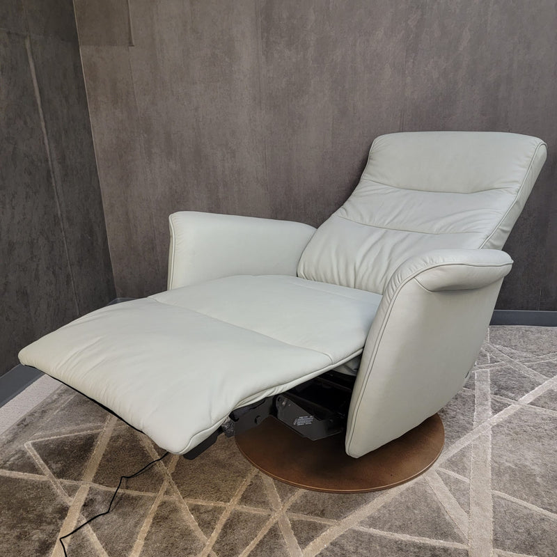 Stressless Mike (Large) {Power Recliner}