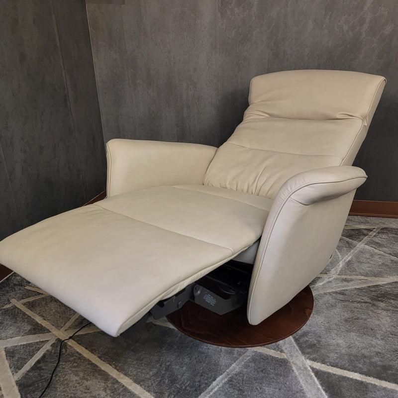 Stressless Mike (Large) {Power Recliner}