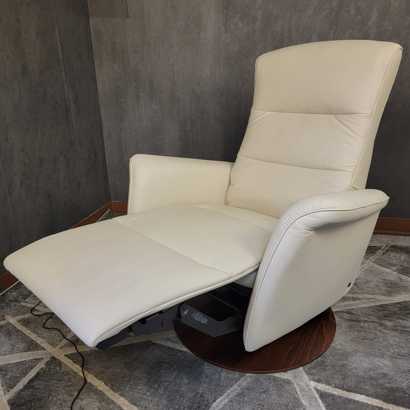 Stressless Mike (Medium) {Power Recliner}