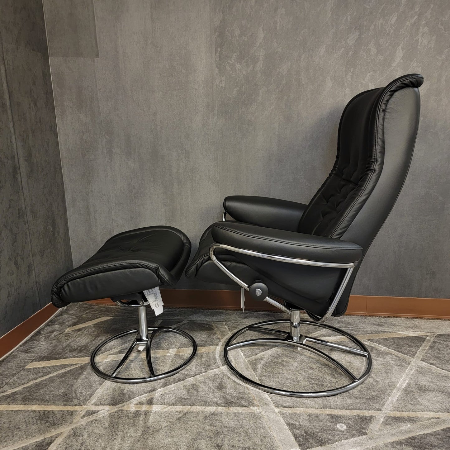 Stressless Royal (Medium) 50th Anniversary Base