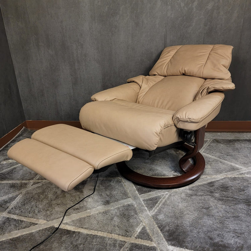 Stressless Reno (Medium) {Classic Power Base}