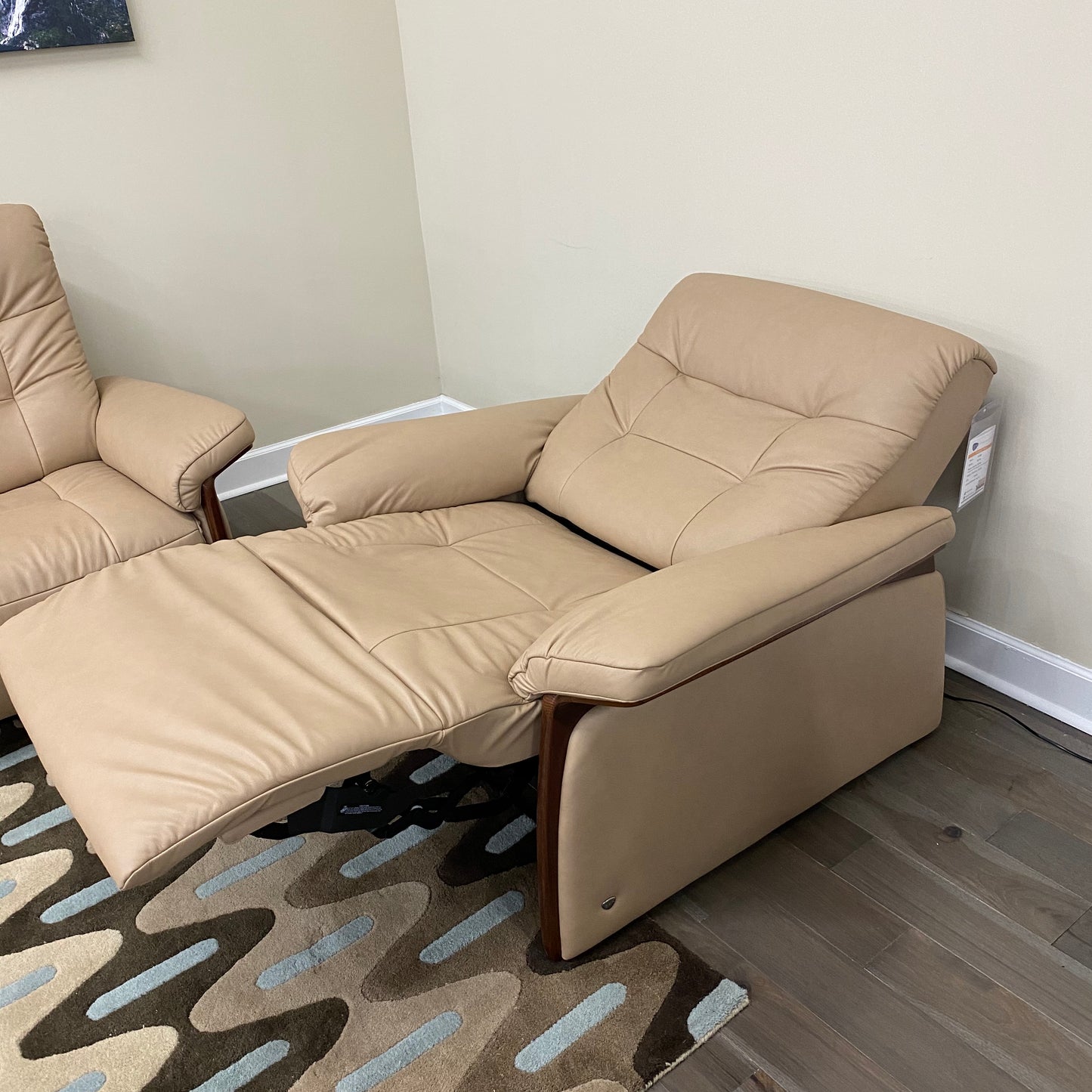 Stressless Mary {Power Chair}
