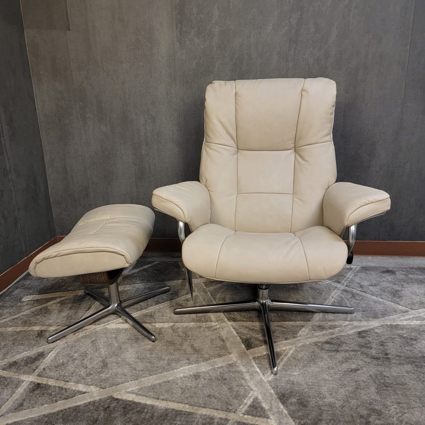 Stressless Mayfair (Medium) (Cross Base)