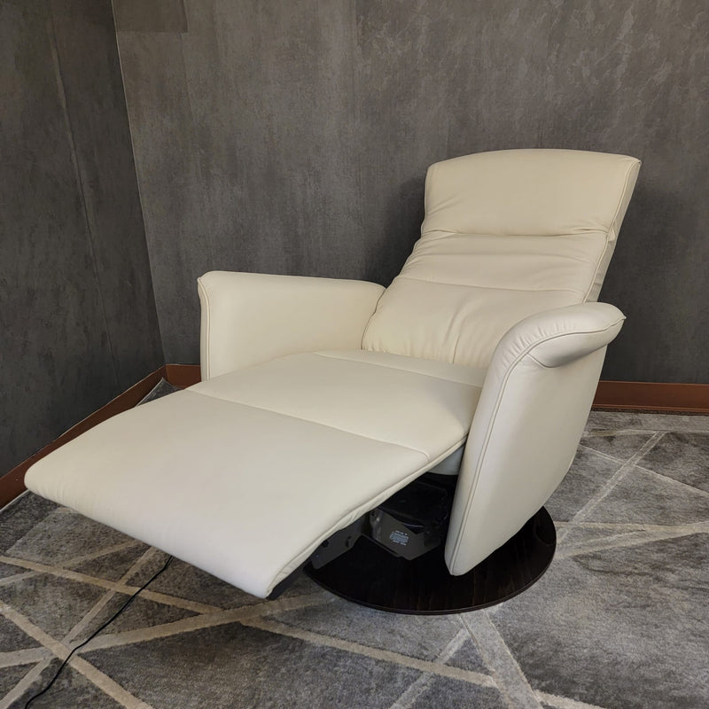 Stressless Mike (Medium) {Power Recliner}