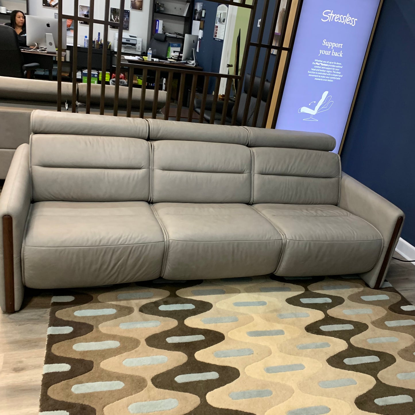 Stressless Emily {3 Seat Power Sofa}