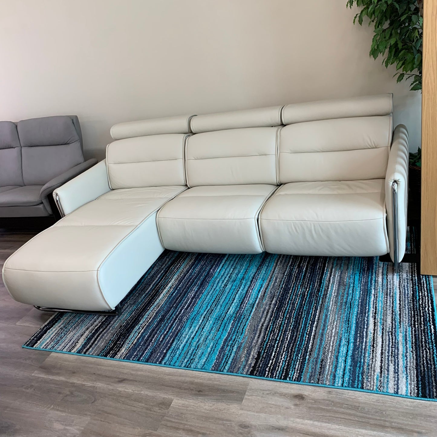 Stressless Emily {3 Seat Power Sofa}