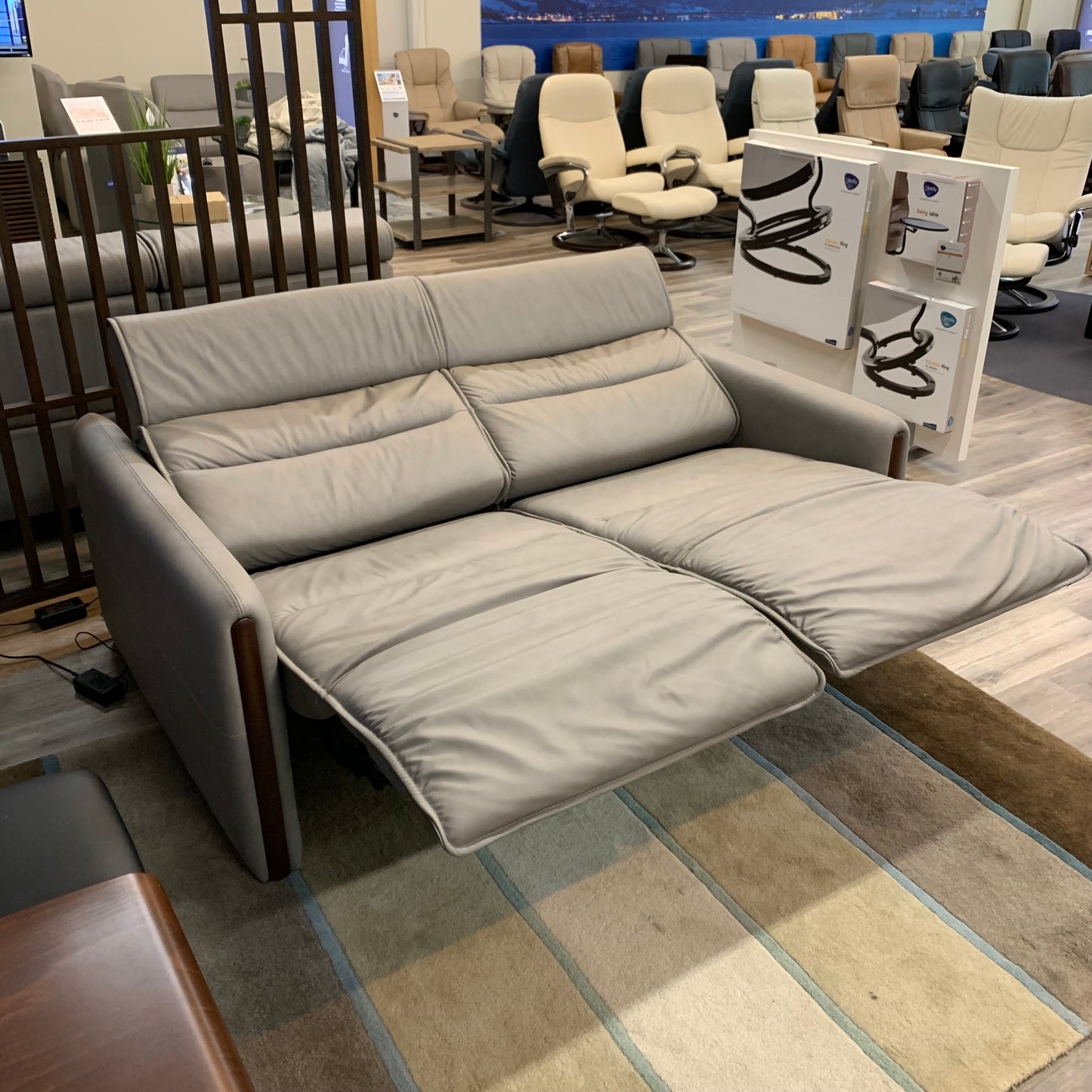 Stressless Emily {2 Seat Power Loveseat}