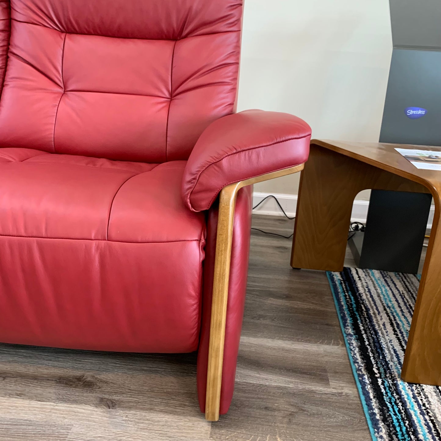 Stressless Mary {2 Seat Power Loveseat}