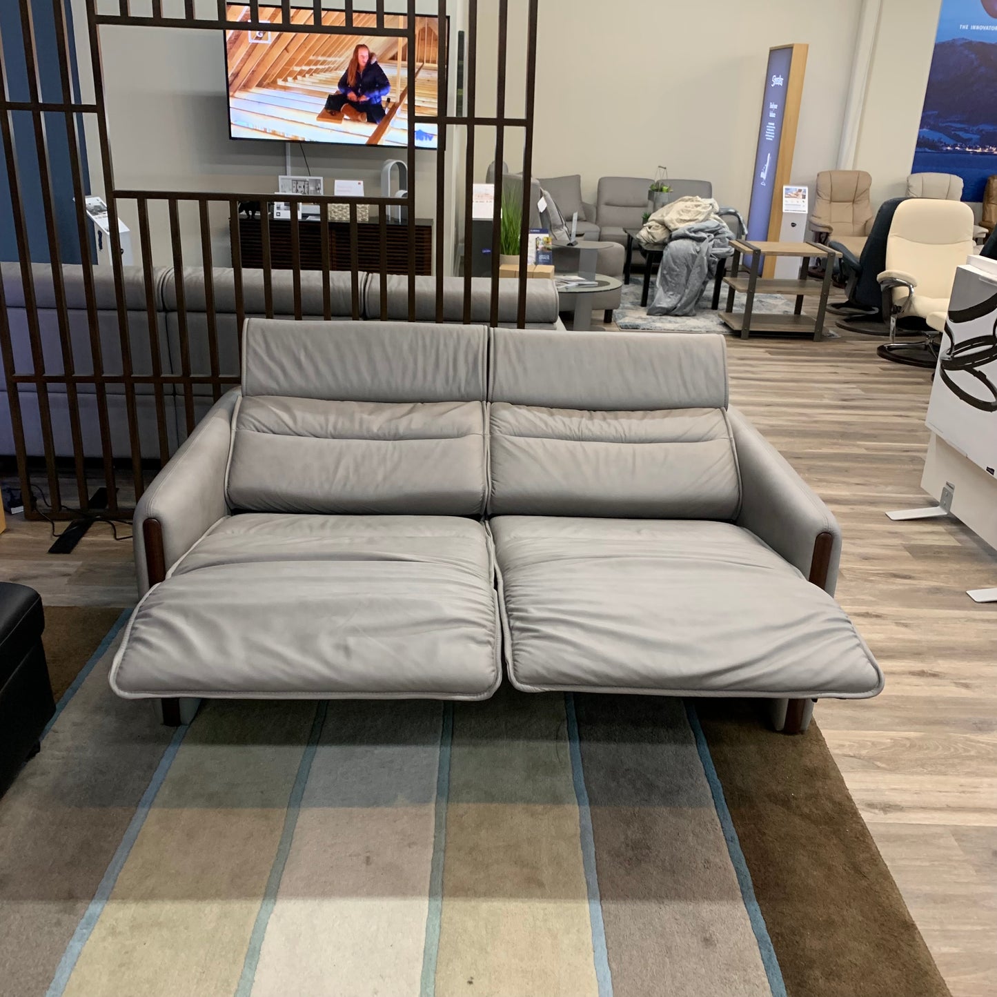 Stressless Emily {2 Seat Power Loveseat}