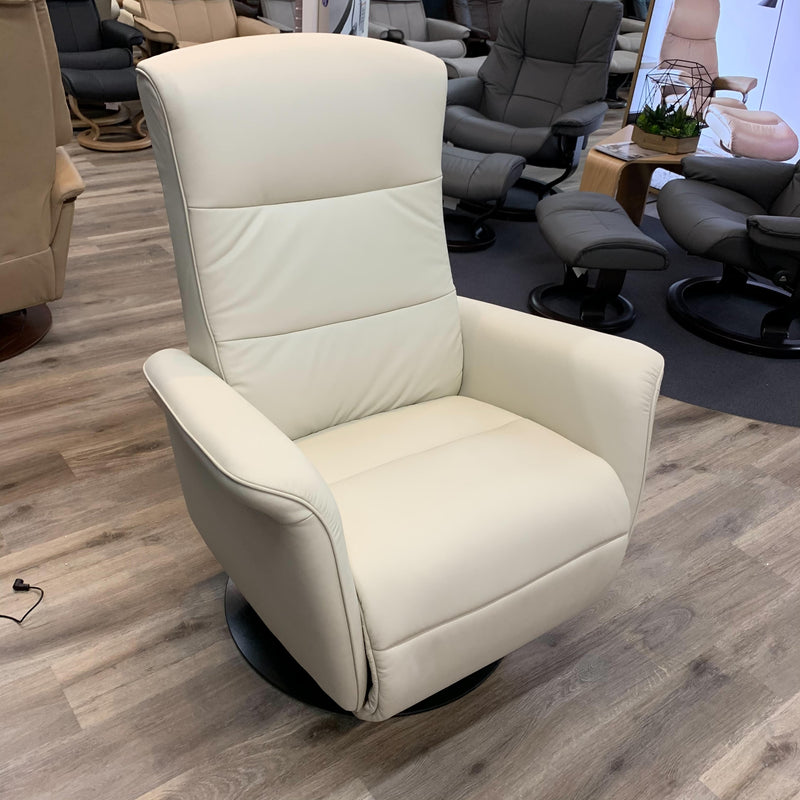 Stressless Mike (Large) {Power Recliner}