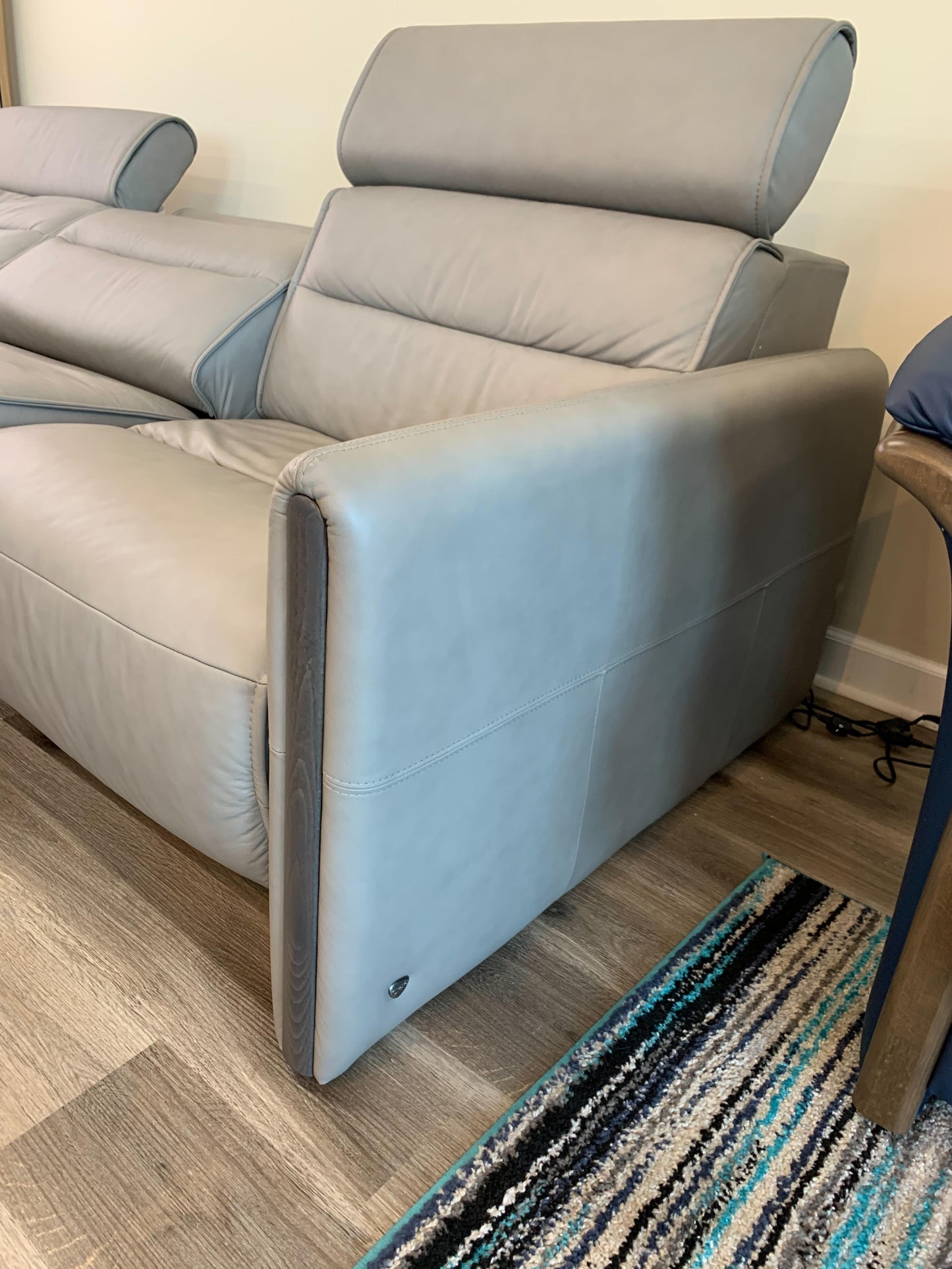 Stressless Emily Sofa {3 Seat Power Sofa}