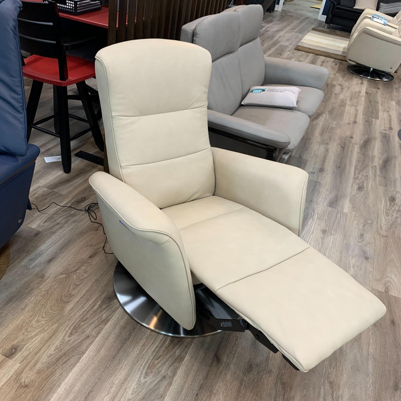 Stressless Mike (Medium) {Power Recliner}
