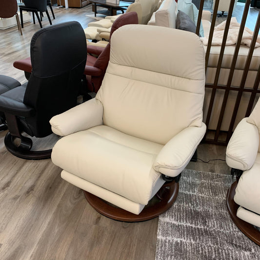 Stressless Sunrise (Large) {Classic Power Base}