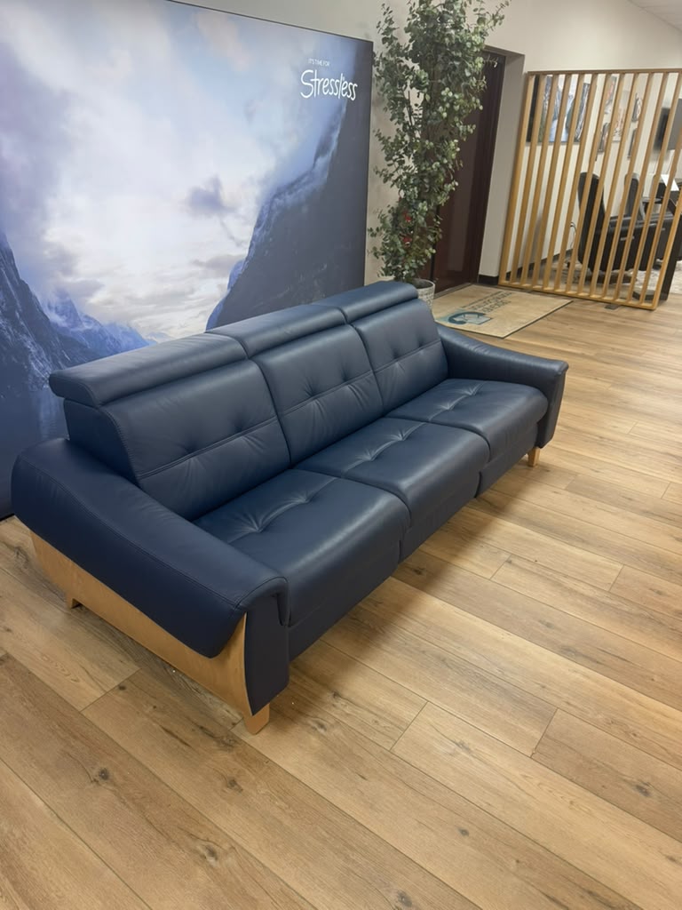 Stressless Anna {Sofa with 2 Power Seats}