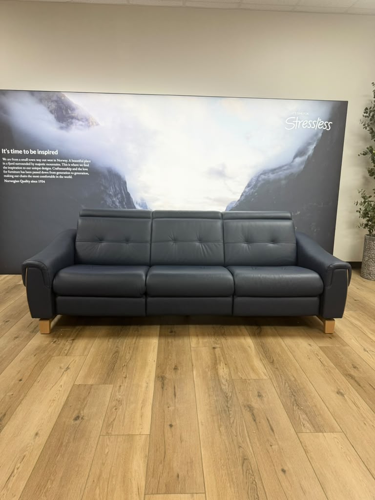 Stressless Anna {Sofa with 2 Power Seats}