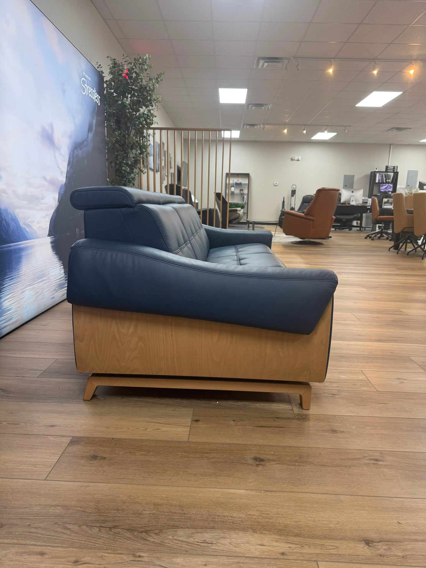 Stressless Anna {Sofa with 2 Power Seats}