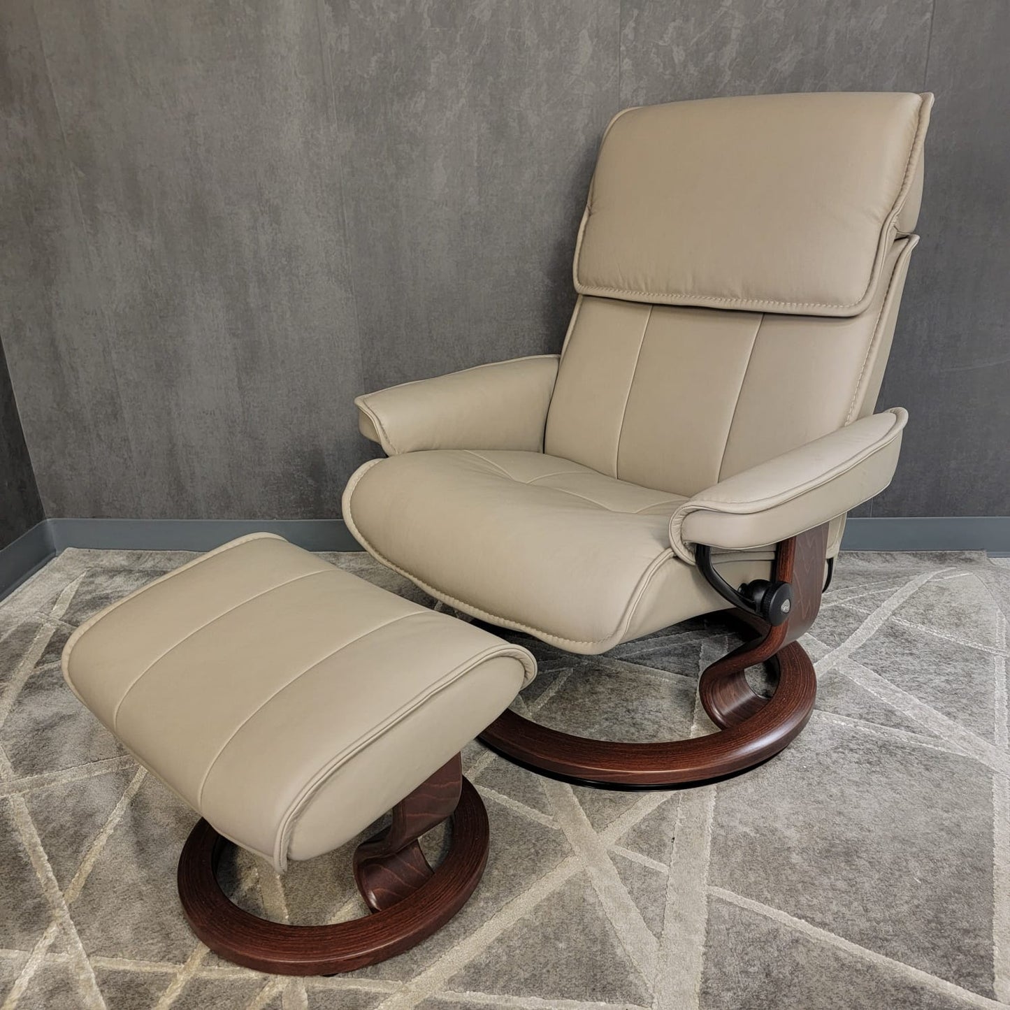 Stressless Admiral (Large)