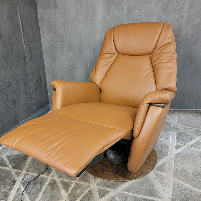 Stressless Max (Medium) {Power Recliner}