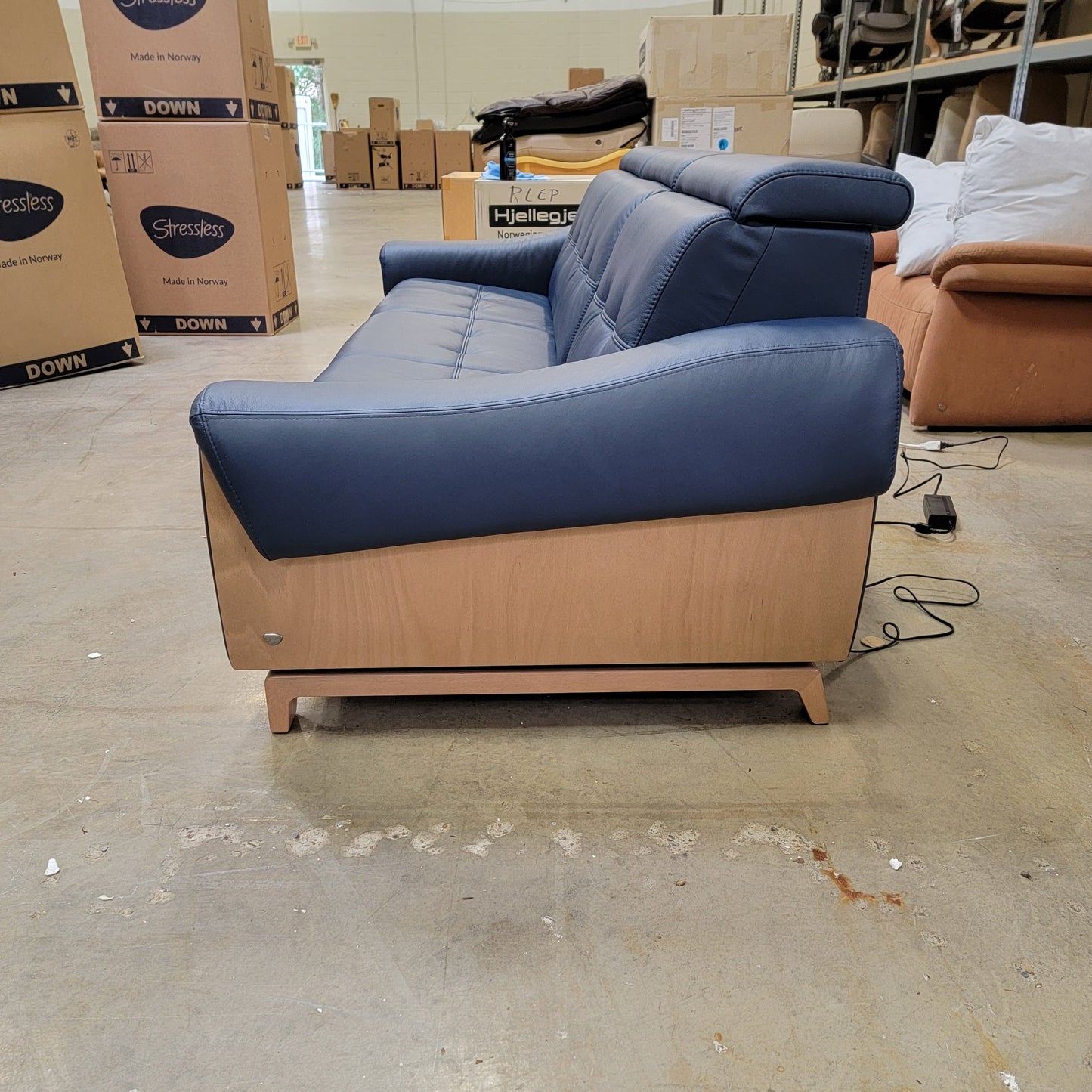 Stressless Anna {Sofa with 2 Power Seats}