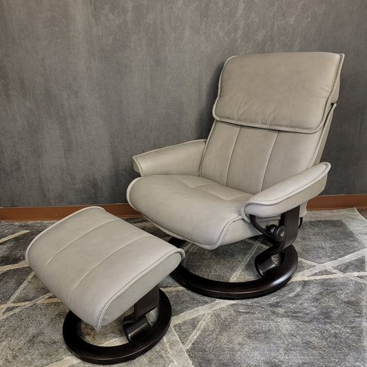 Wallingford has a Stressless Dealer The World's Best Recliners & Sofas