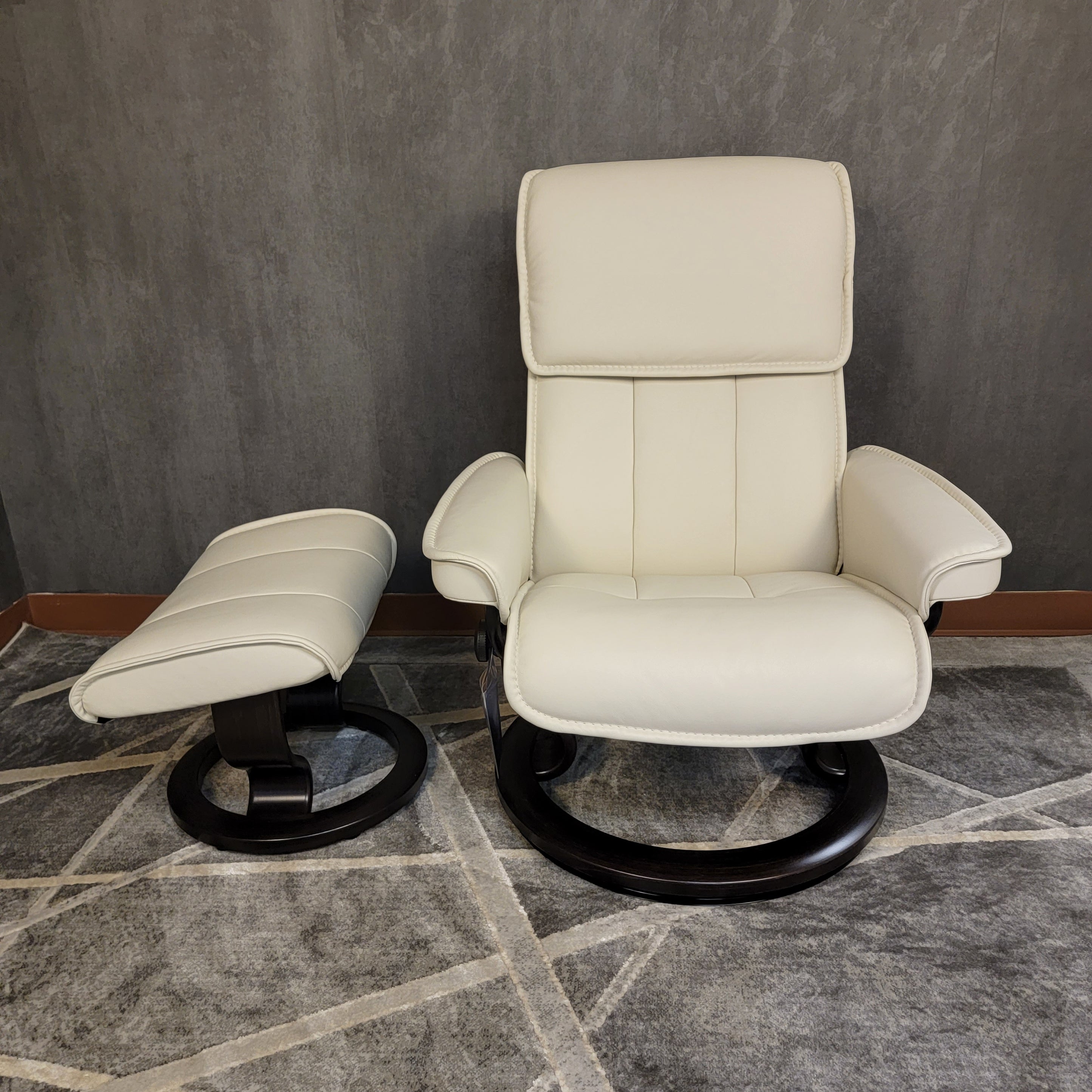 Stressless Admiral (Medium) SL Recliners
