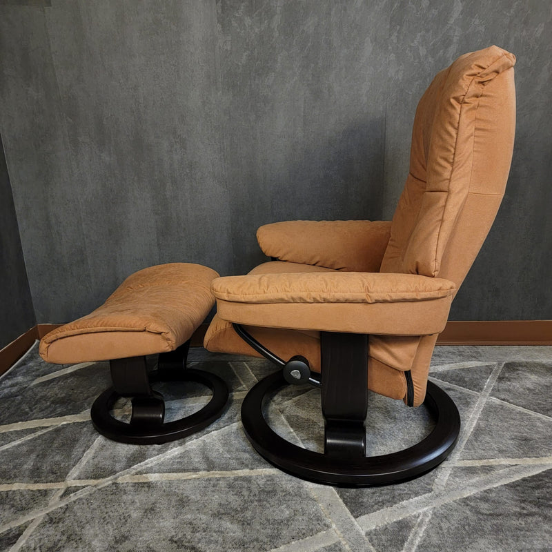 Stressless Mayfair (Medium) {Fabric}