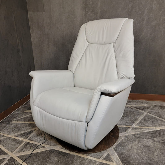 Stressless Max (Medium) {Power Recliner}