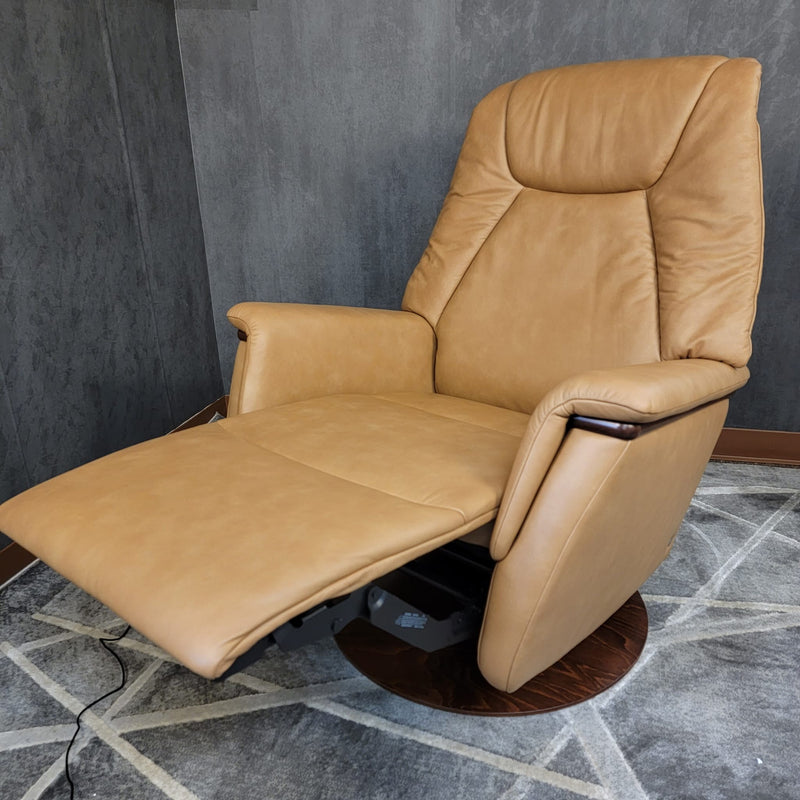 Stressless Max (Medium) {Power Recliner}