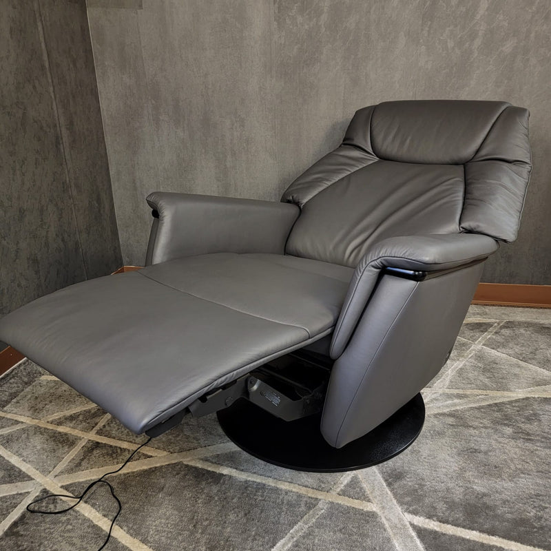 Stressless Max (Large) {Power Recliner}