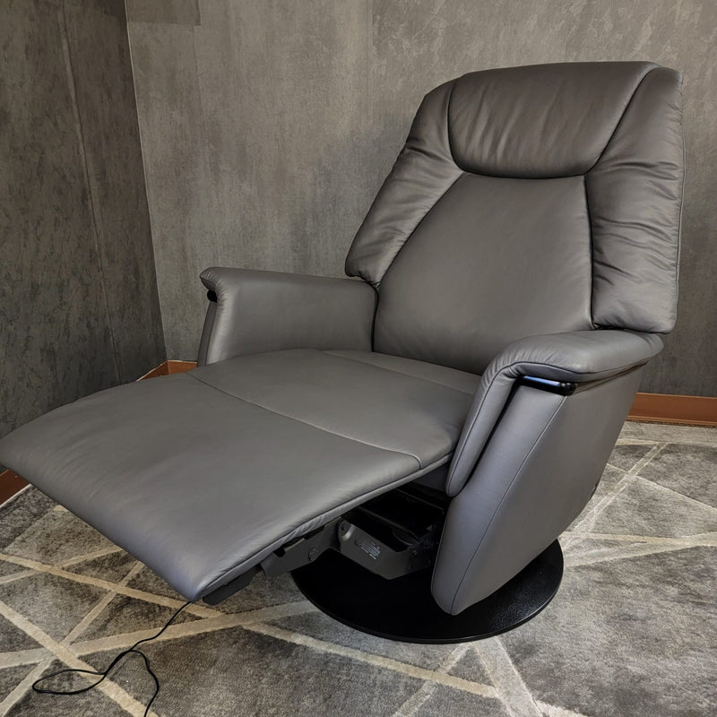 Stressless Max (Large) {Power Recliner}