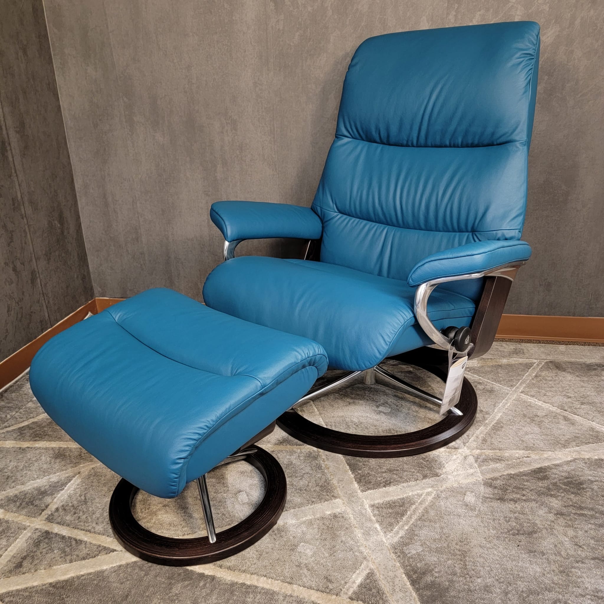 Buy discount stressless recliner