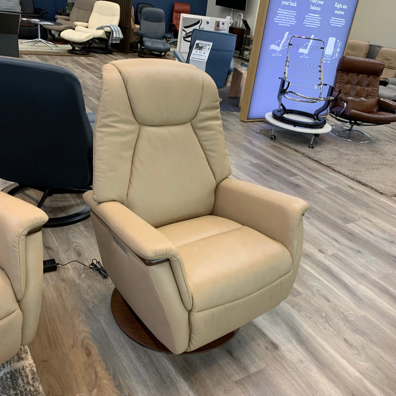 Stressless Max (Medium) {Power Recliner}