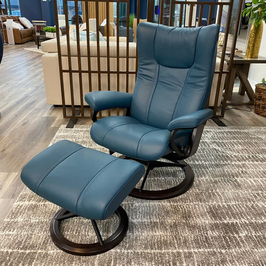 Stressless Wing (Medium) *Matte Black Norway Exclusive*