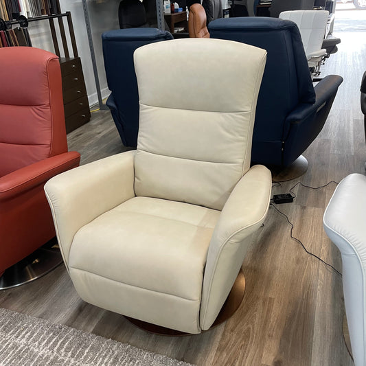 Stressless Mike (Medium) {Power Recliner}