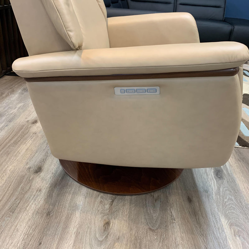 Stressless Max (Large) {Power Recliner}