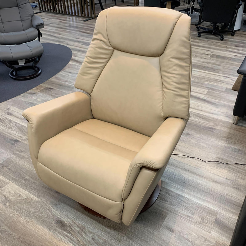 Stressless Max (Large) {Power Recliner}